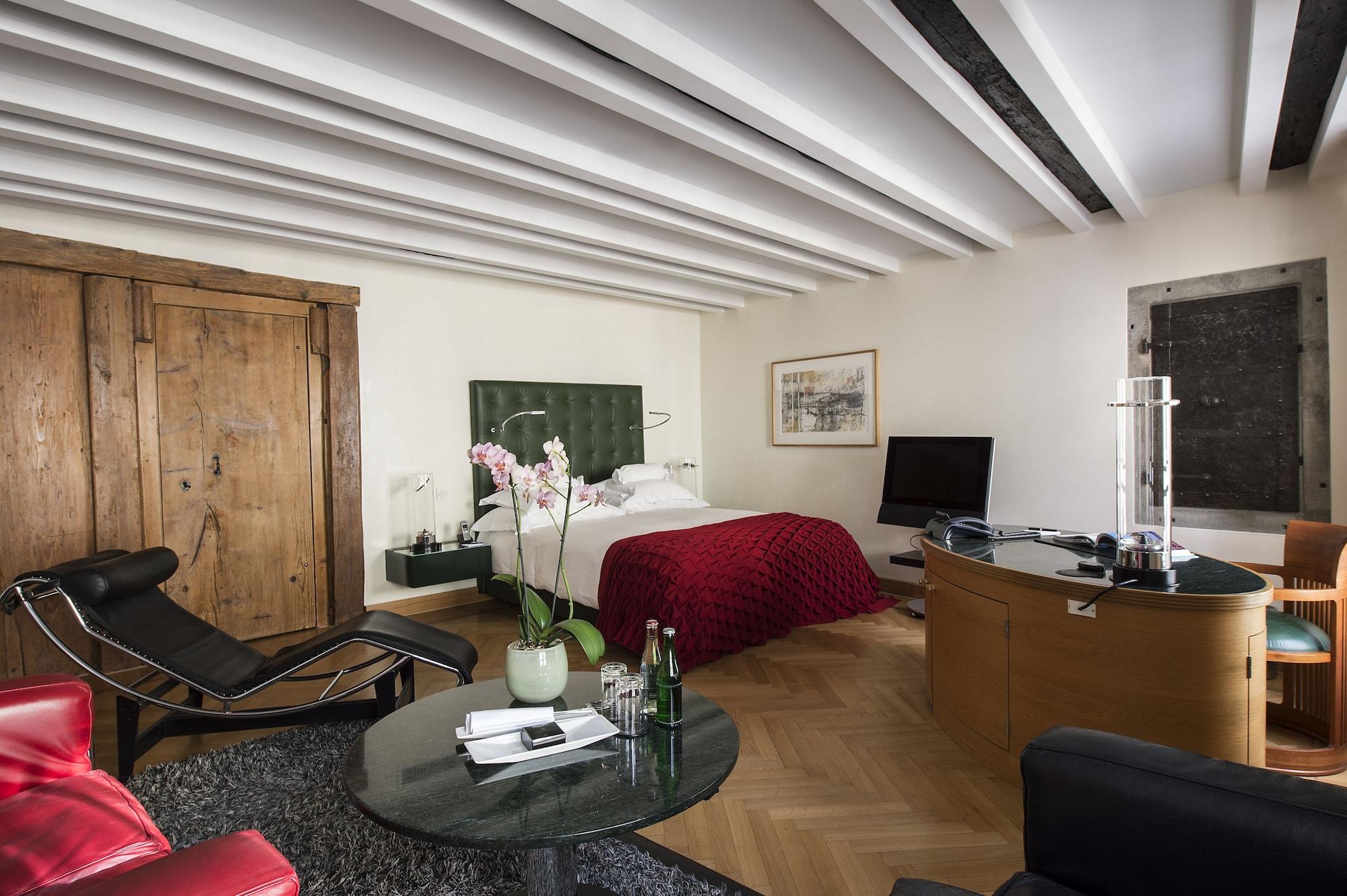 Widder Hotel - Zurichs Luxury Hideaway Екстериор снимка