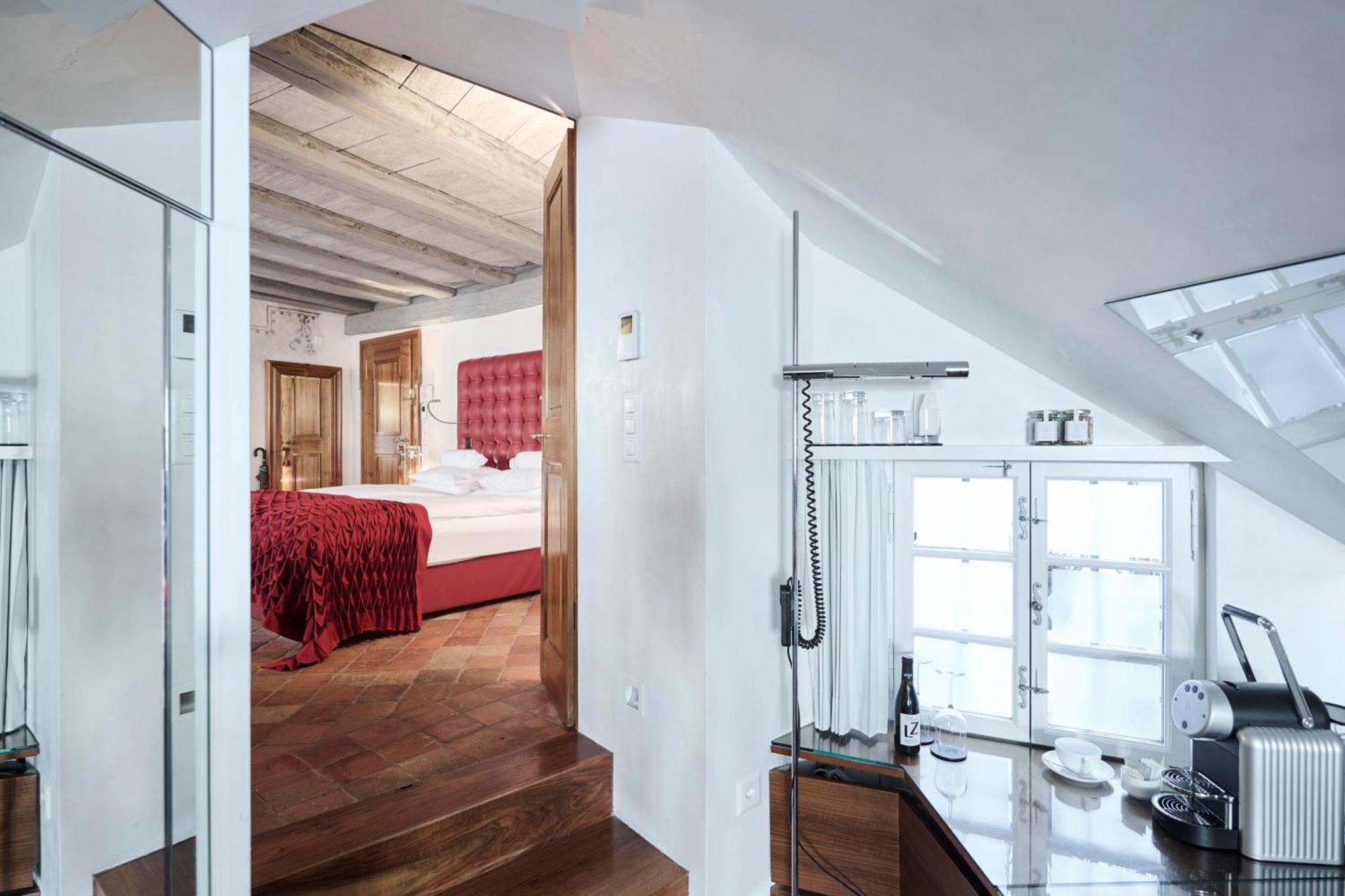 Widder Hotel - Zurichs Luxury Hideaway Екстериор снимка