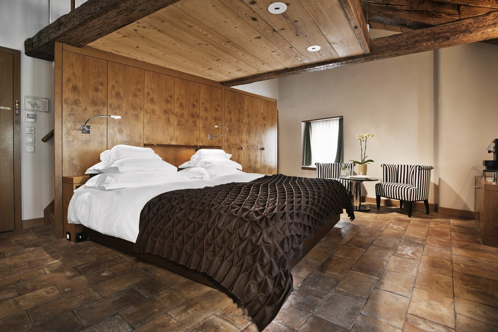 Widder Hotel - Zurichs Luxury Hideaway Стая снимка